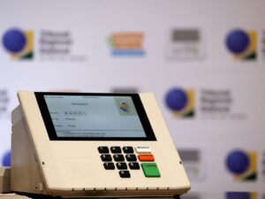 Atualização do cadastro biométrico TRE-RJ para votação.