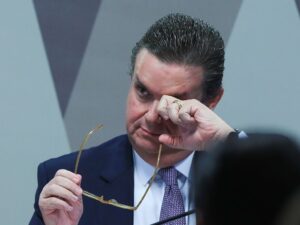 ** Emendas paralelas superam R$ 2,9 bilhões e geram debates.
