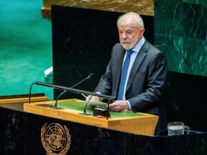 Lula critica Trump sobre tarifas na Assembleia Geral da ONU.