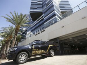 "Caso das joias de Bolsonaro aguarda decisão da PGR"