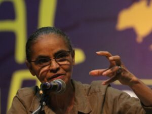 ** Lula discute fome e pobreza no Fórum Mundial da Alimentação em Roma.