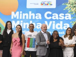** Presidente Lula entrega moradias do Minha Casa, Minha Vida em Imperatriz.