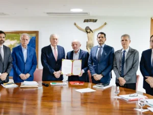 Governadores em reunião solicitando adiamento votação projeto Antifacção.