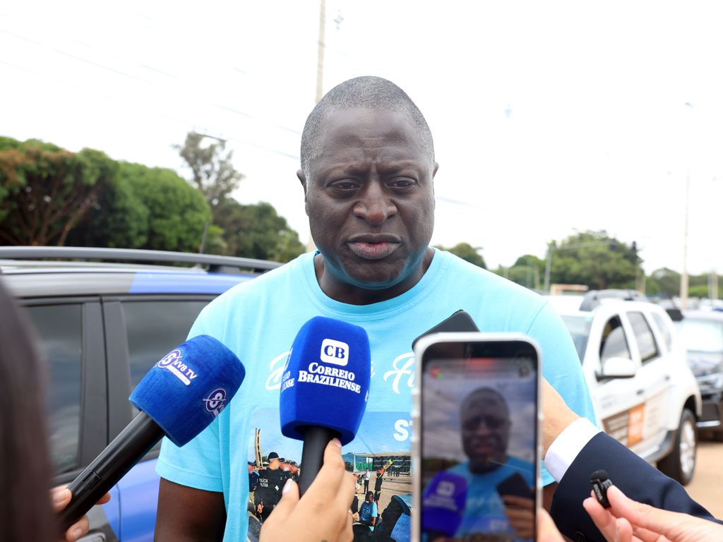 ** Manifestação do PL criticando a prisão de Jair Bolsonaro.
