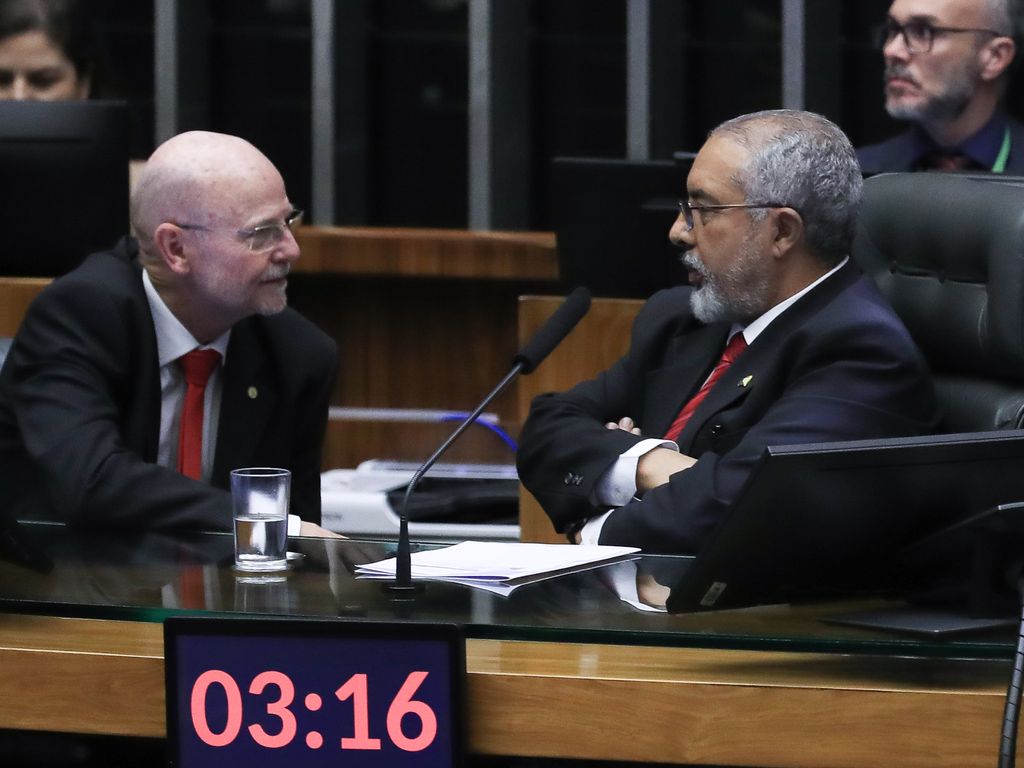 Lula critica operação no Rio que resultou em 121 mortes.