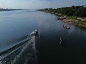 Polícia Federal em operação contra desvio de recursos no Tocantins.