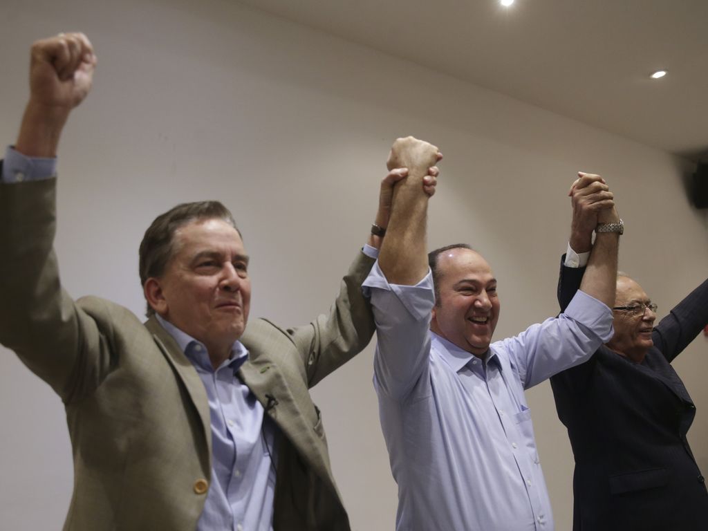 ** Criação da bancada cristã gera polêmica na Câmara dos Deputados.