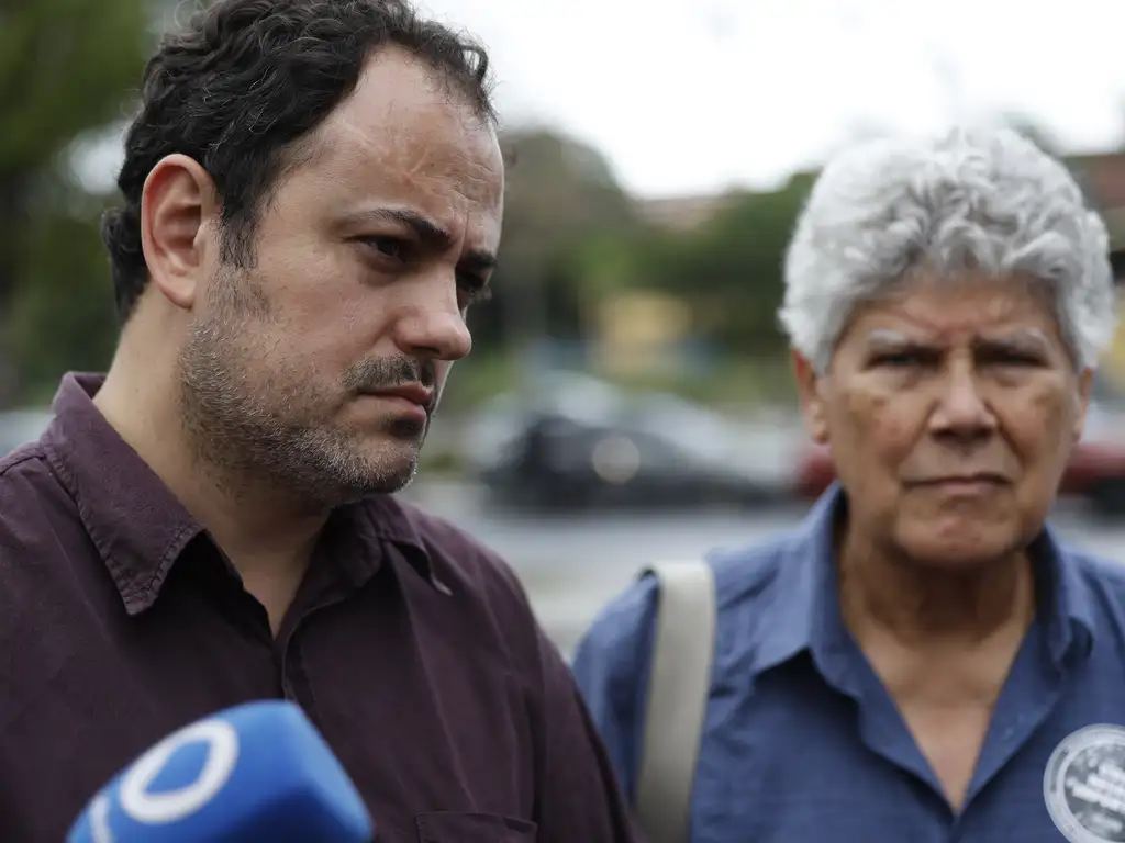 "Centrão recua de cassação de Glauber Braga na Câmara dos Deputados."