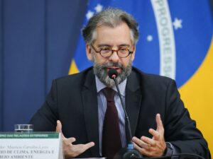 Pouso forçado de avião com deputado e vereador em Extrema