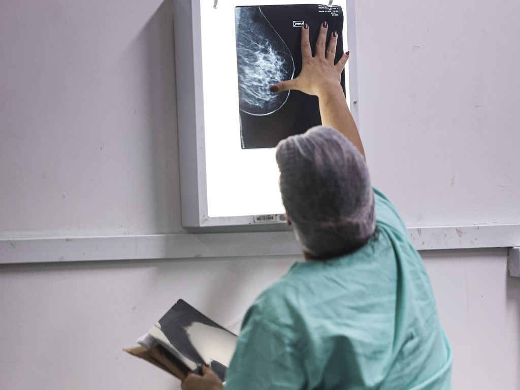 ** Protestos revelam posturas distintas entre governistas e petistas.