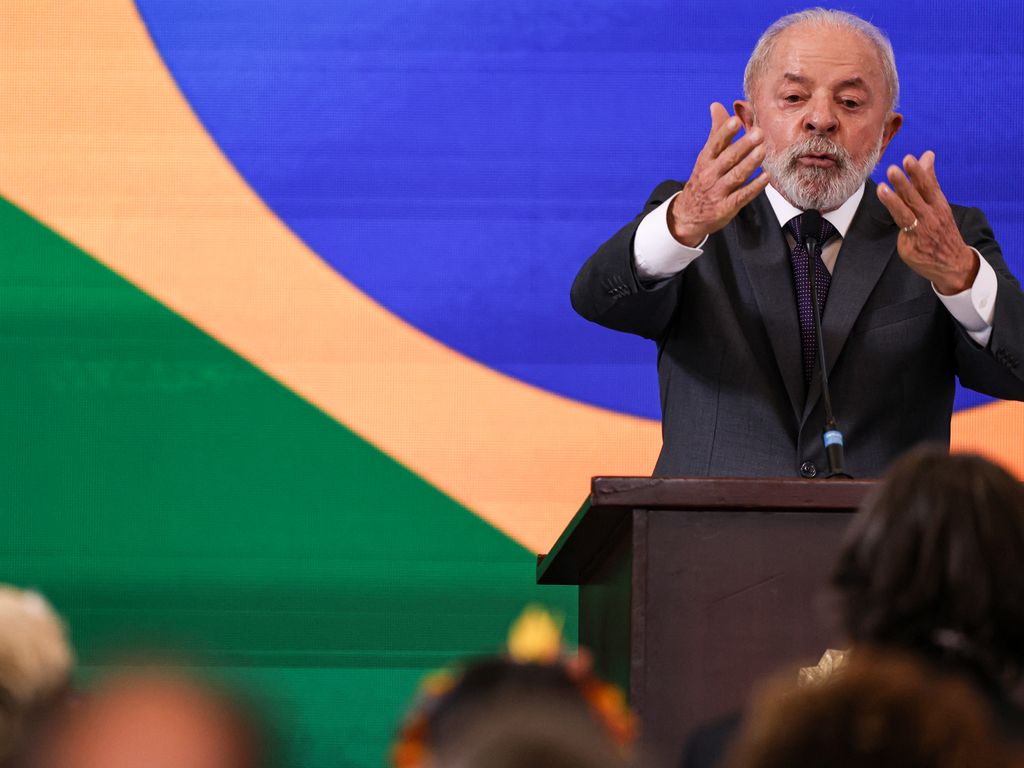 Lula critica orçamento impositivo em reunião do Conselhão no Palácio Itamaraty.