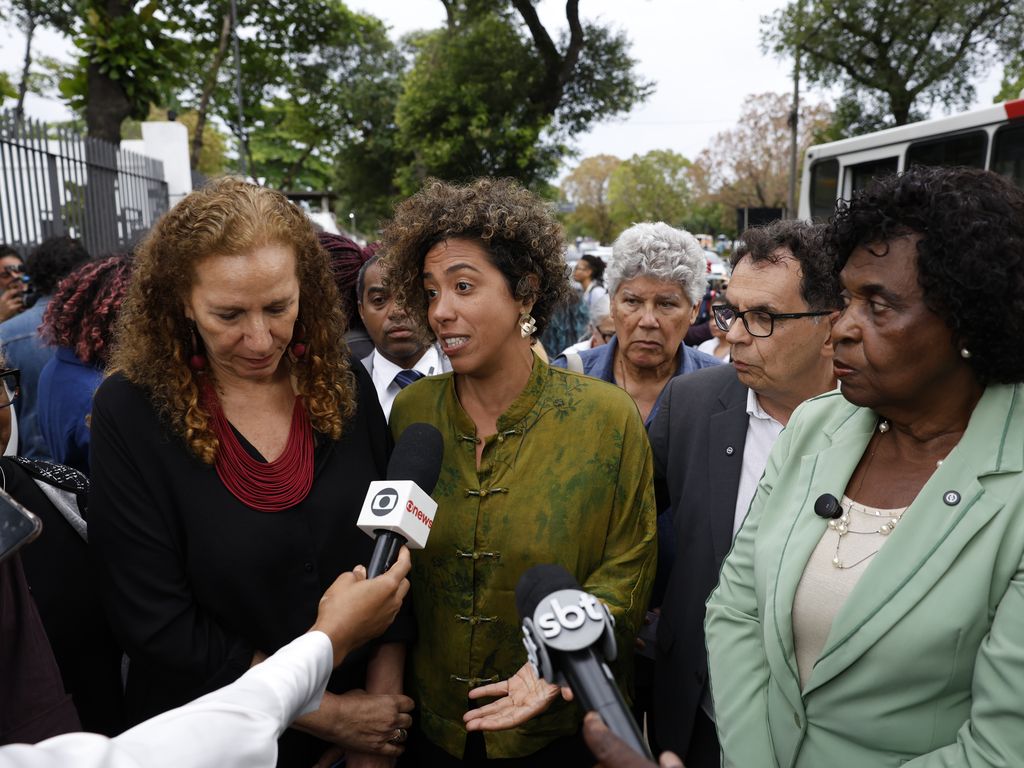 ** Apoio de Quaquá a Benedita reforça unidade no PT para 2026.