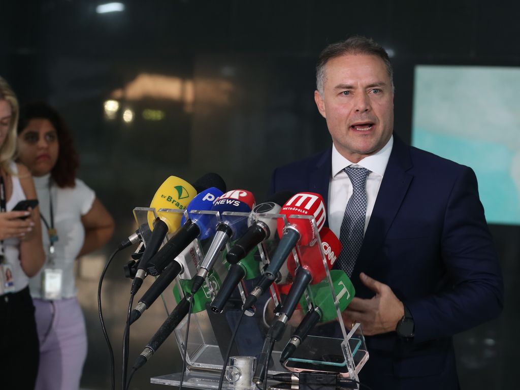 ** Ratinho Junior, governador do Paraná, favorito PSD 2024.